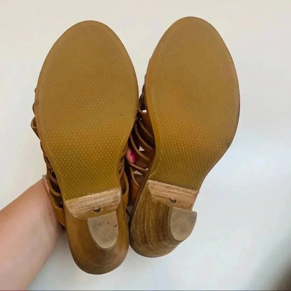 Trask Strapped Heels - Picture 6 of 7